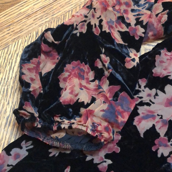 Mini dress - Picture 2 of 5